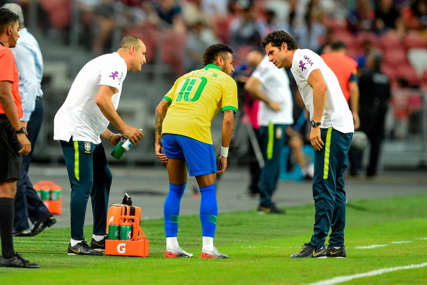 Taas vigastada saanud Neymar jääb mitmest olulisest kohtumisest eemale