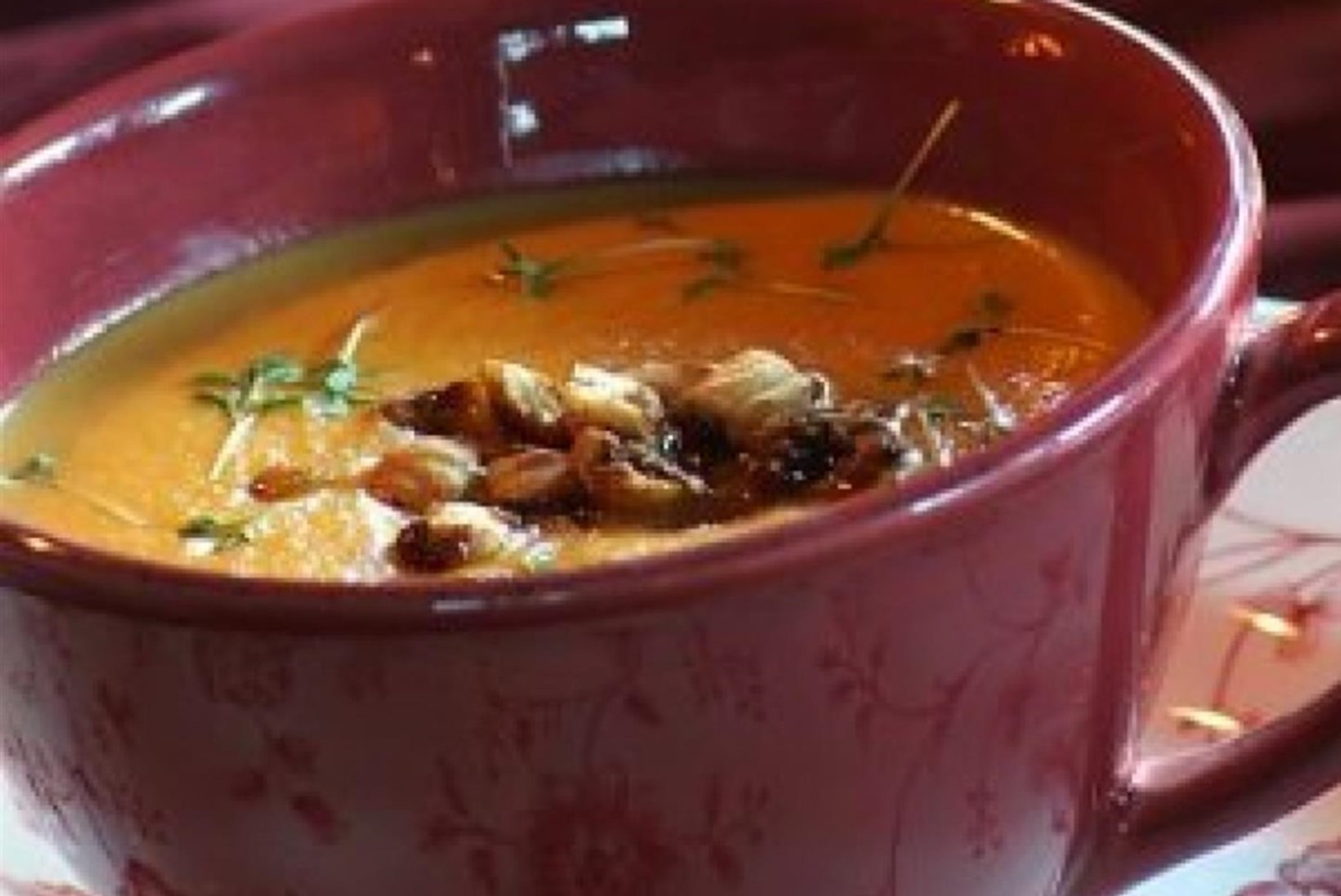 HEAD PÄHKLIPÄEVA! 10 ideed, kuidas pähklitest saab suppi, praadi ja magustoitu