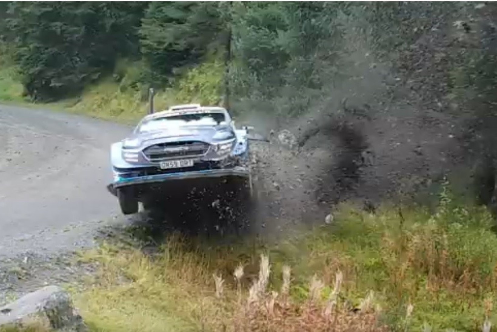 VIDEO | KRAHH! Kõik kolm Soome WRC-meest lõhkusid Walesis masina