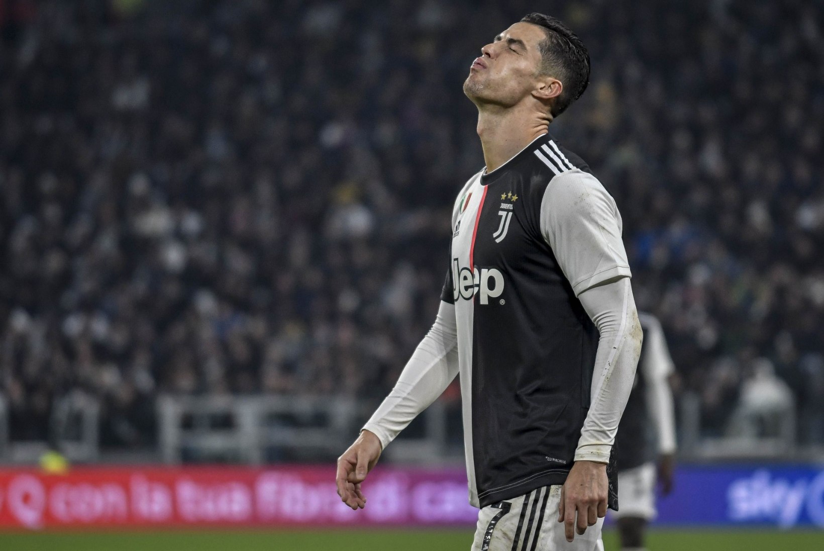 TOHOH! Varakult staadionilt lahkunud Ronaldot võib ähvardada kaheaastane mängukeeld