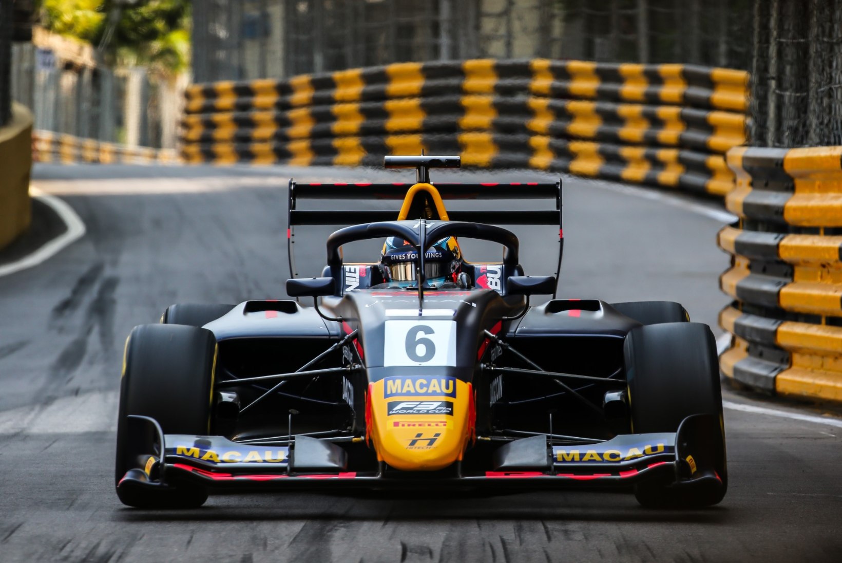 Suurepärast kiirust näidanud Jüri Vipis jättis Macau GP ajasõidus tšempioni kaugele maha 