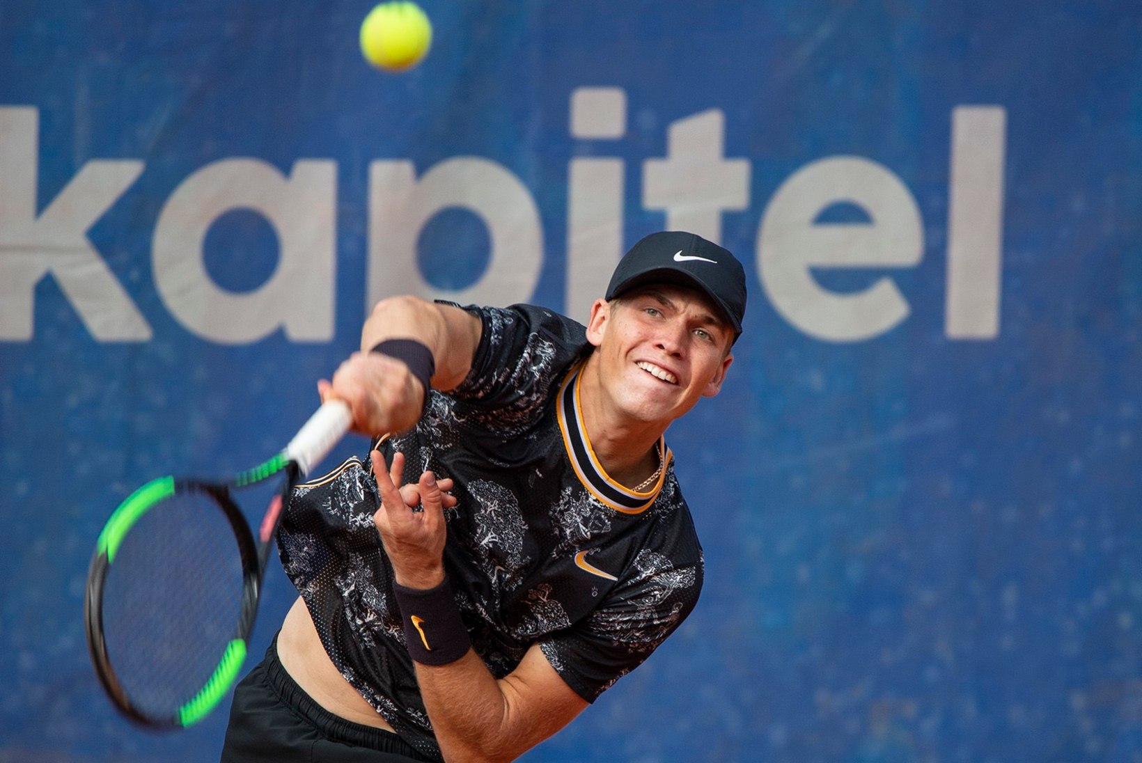 VAHVA! Noor Eesti tennisist võitis Tuneesias karjääri esimese ITFi turniiri