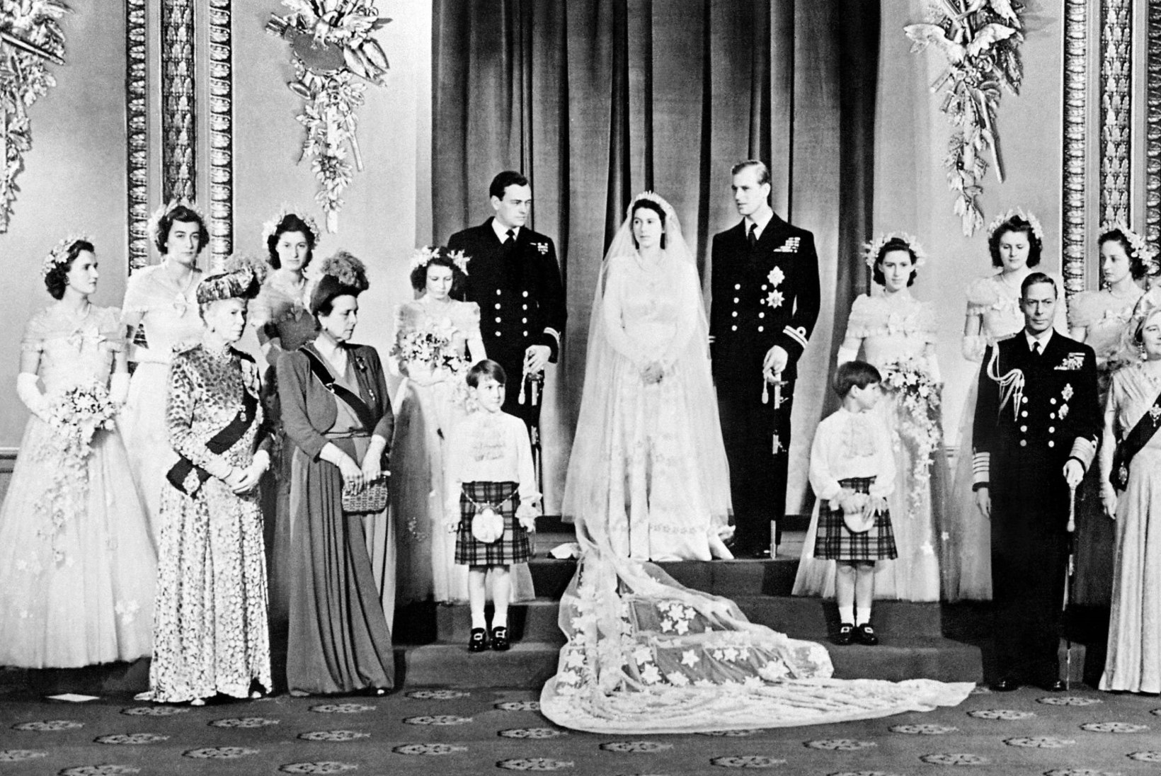 Täna 72. pulma-aastapäeva pidav Elizabeth II on oma mehega alati eraldi tubades maganud