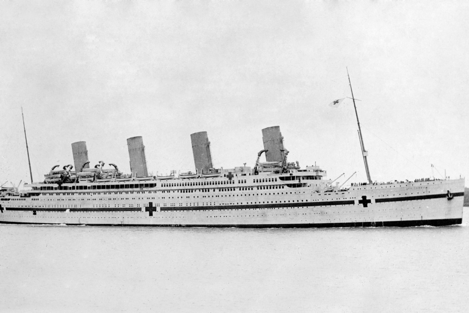 MINEVIKUHETK | 21. november: Kreeka lähedal uppus Titanicu sõsarlaev