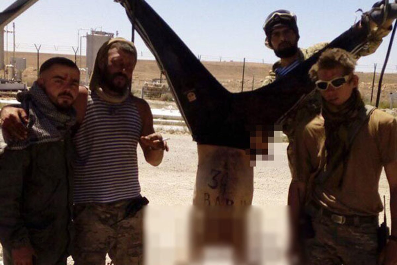 Одного из террористов отпустили. ЧВК Вагнера в Сирии джамбо. Фото ЧВК Вагнер в Сирии джамбо.