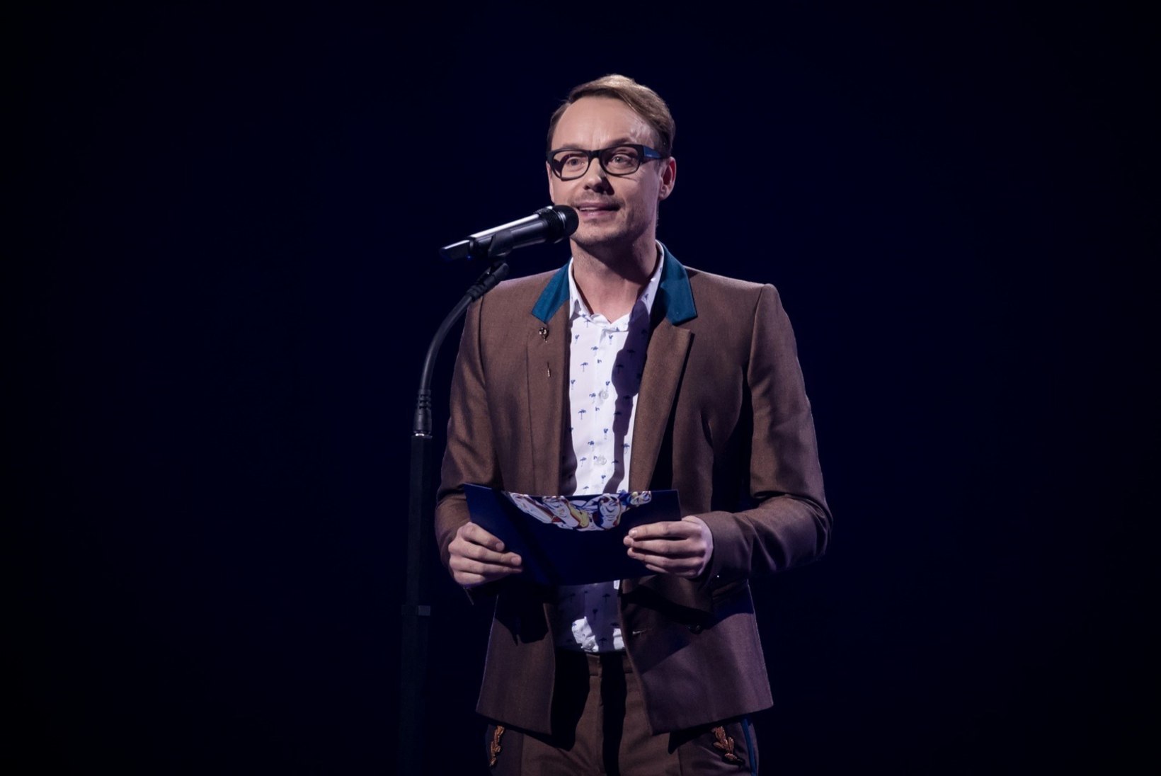 Jüri Nael toob drag queen’id teatrimaja lavale, kaasa teeb ka Rasmus Kaljujärv