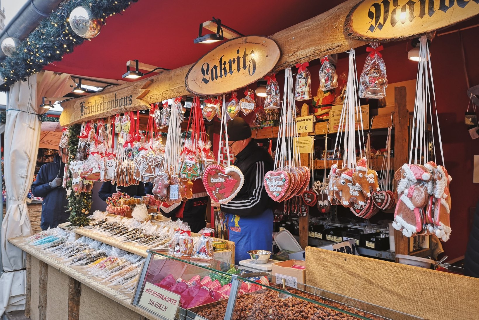 VIDEO | Berliini Gendarmenmarkti jõuluturu toit: sobilik igat masti gurmaanidele, on tänavatoitu ja eliitrestorane