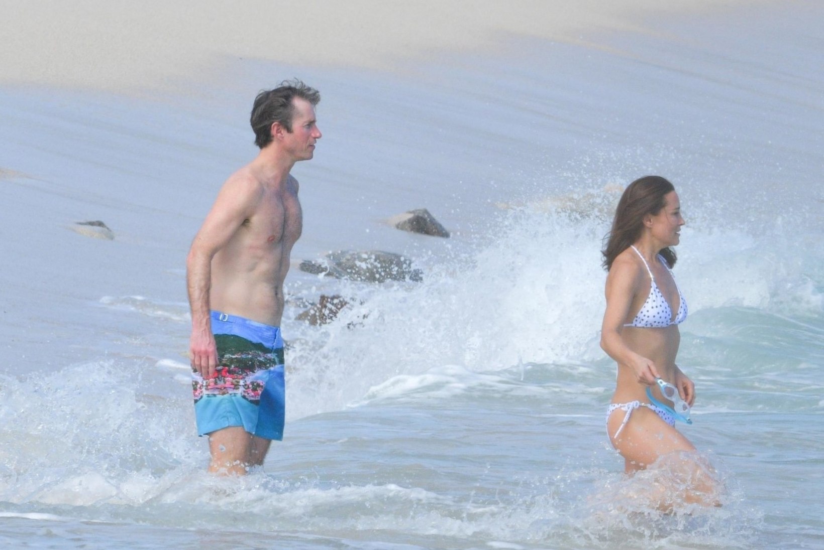 Pippa Middleton näitas rannapuhkusel vapustavat figuuri