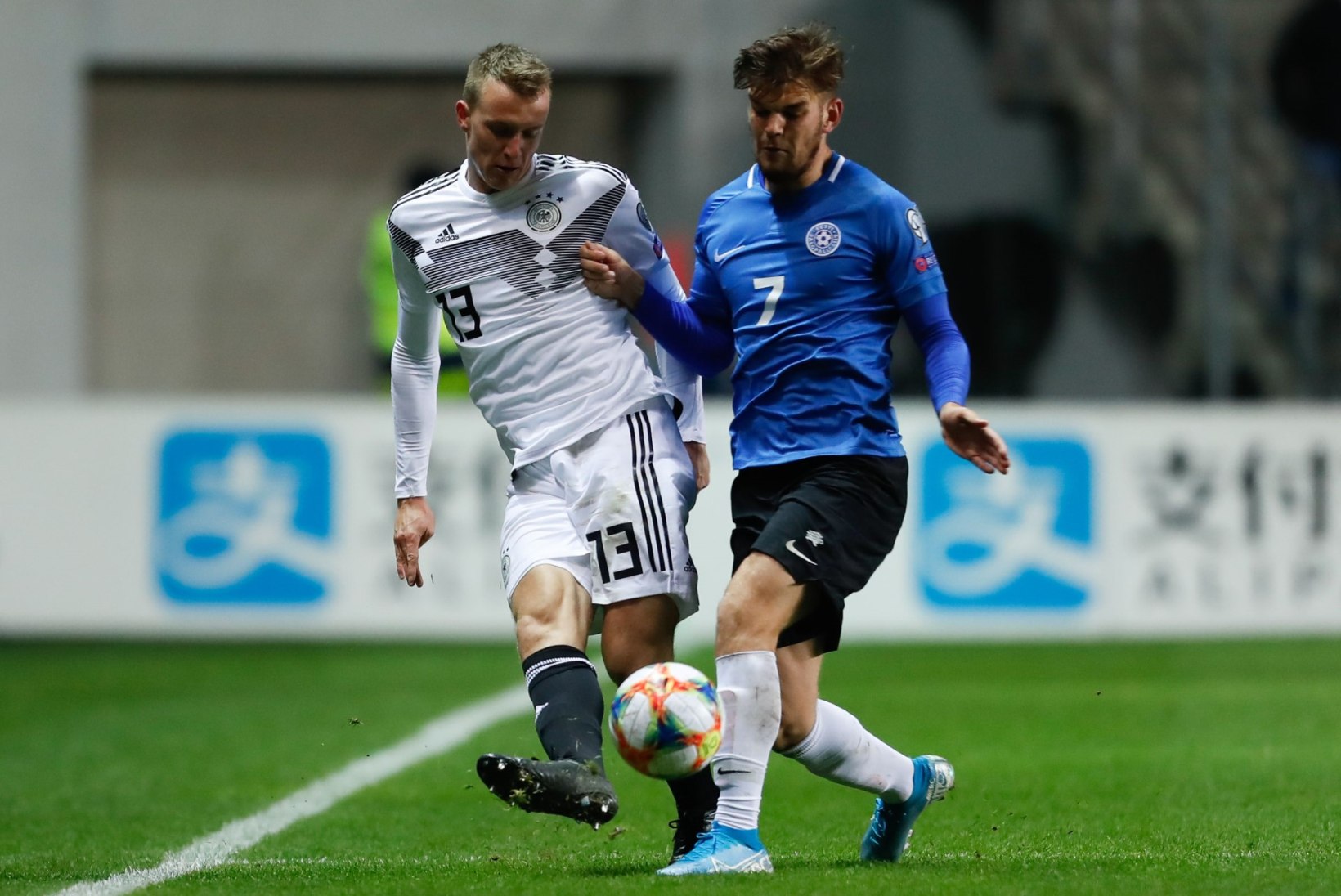 Saksamaa jalgpallikoondislane pani oksjonile mängusärgi, mida ta Eesti vastu kandis