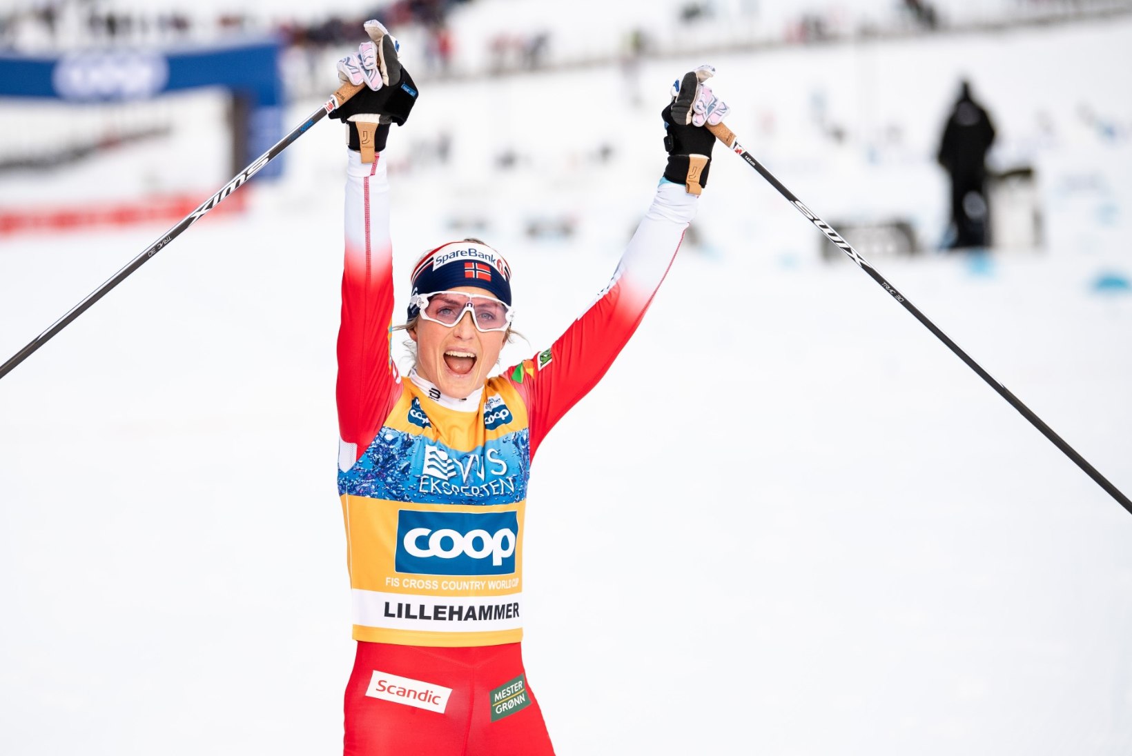Therese Johaug edestas konkurente taas kalendriga, kuid Venemaa mehed maksid Norrale valusalt kätte