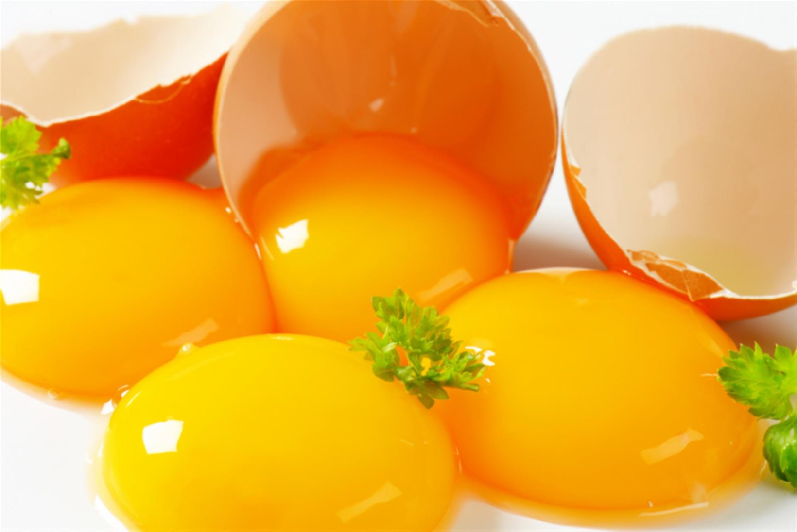 15 ideed, mida teha ülejäänud munarebudega