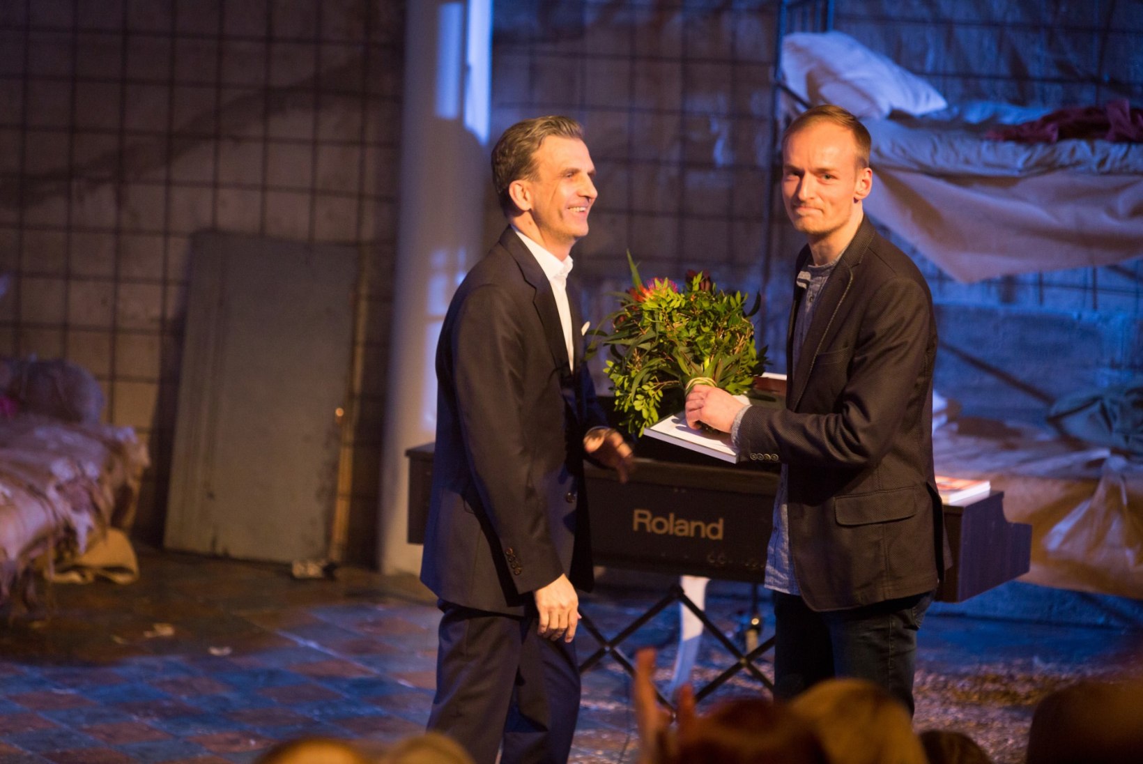 FOTOD | Linnateater jagas kolleegipreemiaid, kõige rohkem etendusi andsid Epp Eespäev ja Kaspar Velberg