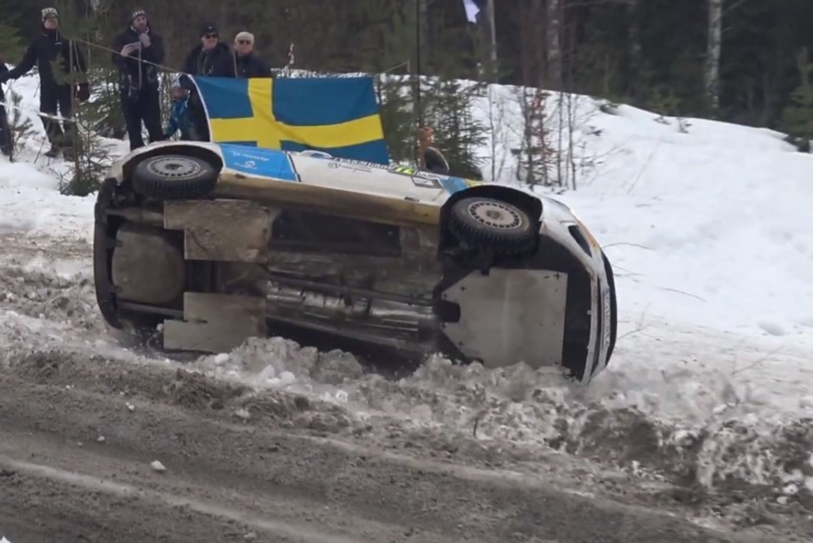 VIDEO | Ken Torn suutis auto Rootsi rallil küllili keerata