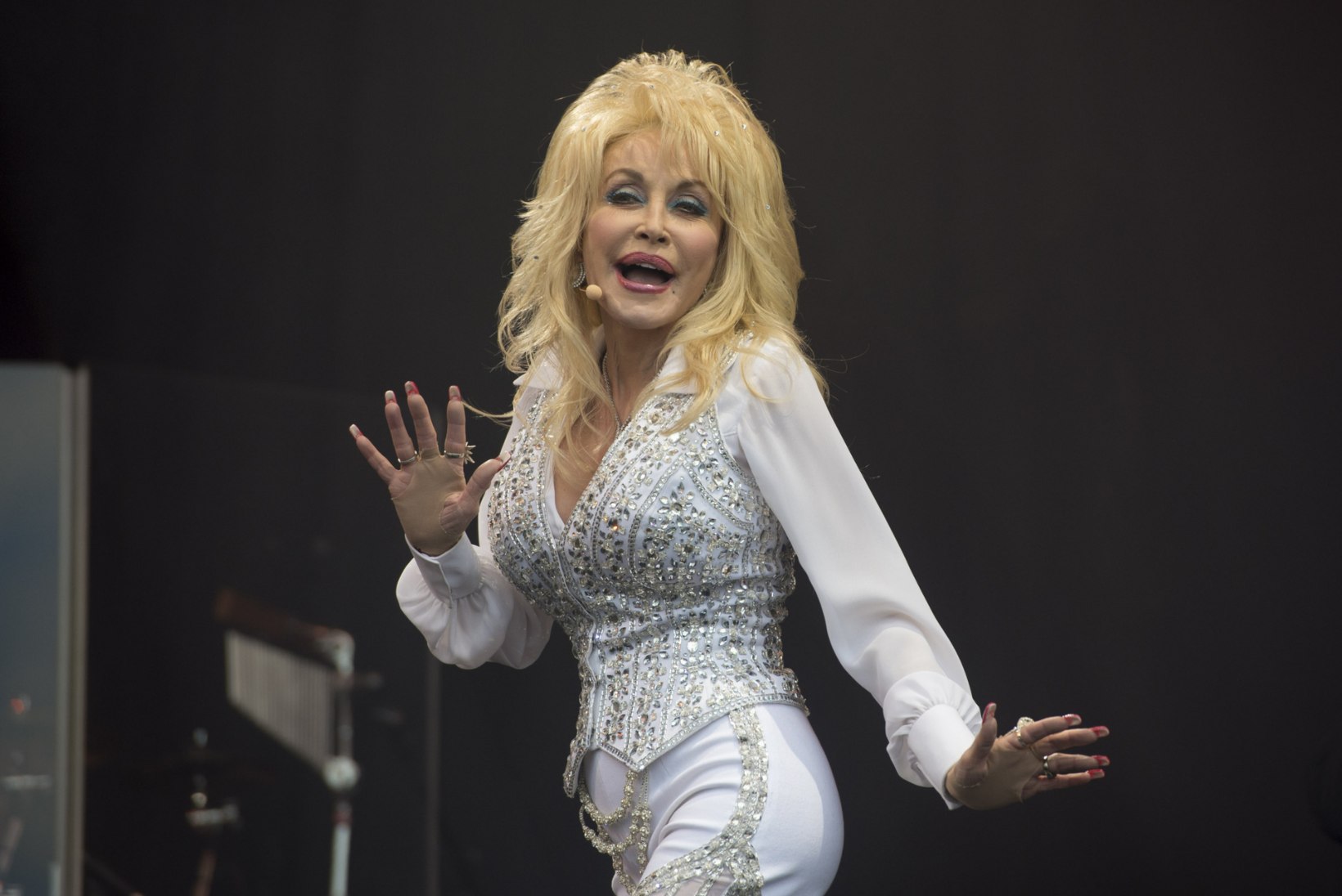 Dolly Parton varjab juba aastakümneid lesbisuhet südamesõbratariga?