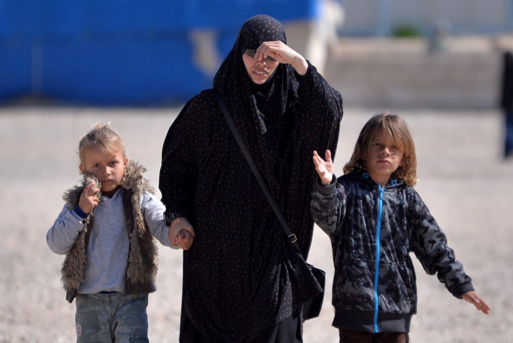 Mida teha tagasi tulla soovivate ISISe pruutide ja nende lastega?