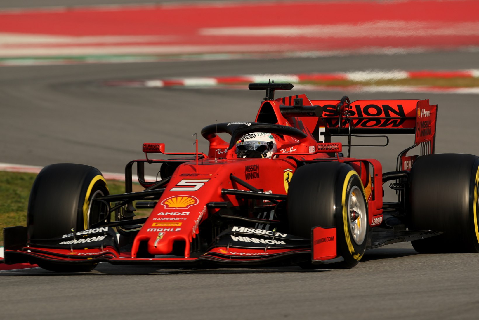 VORMEL 1 2019: Sebastian Vetteli ristiretk Lewis Hamiltoni vastu, mis võib lõppeda krahhiga