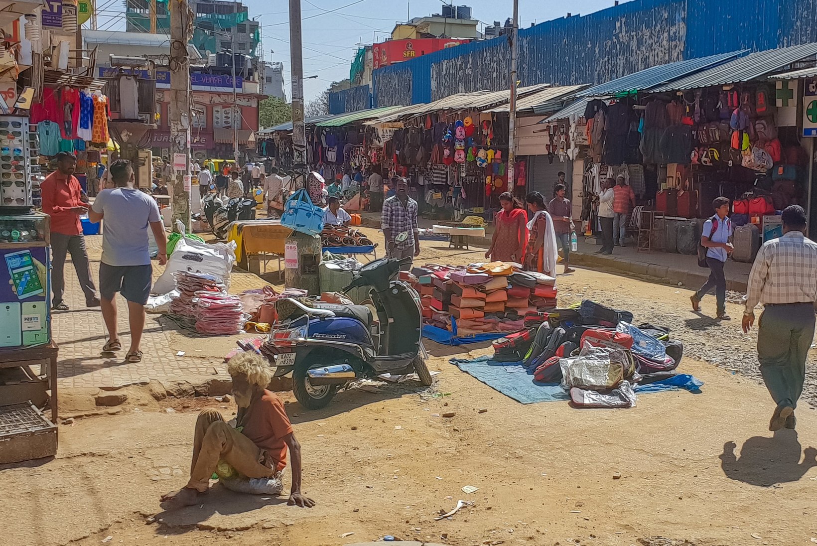 INDIA LÄÄNERANNIKUT AVASTAMAS: turistidest koormamata linnades tunned end nagu tõeline filmistaar