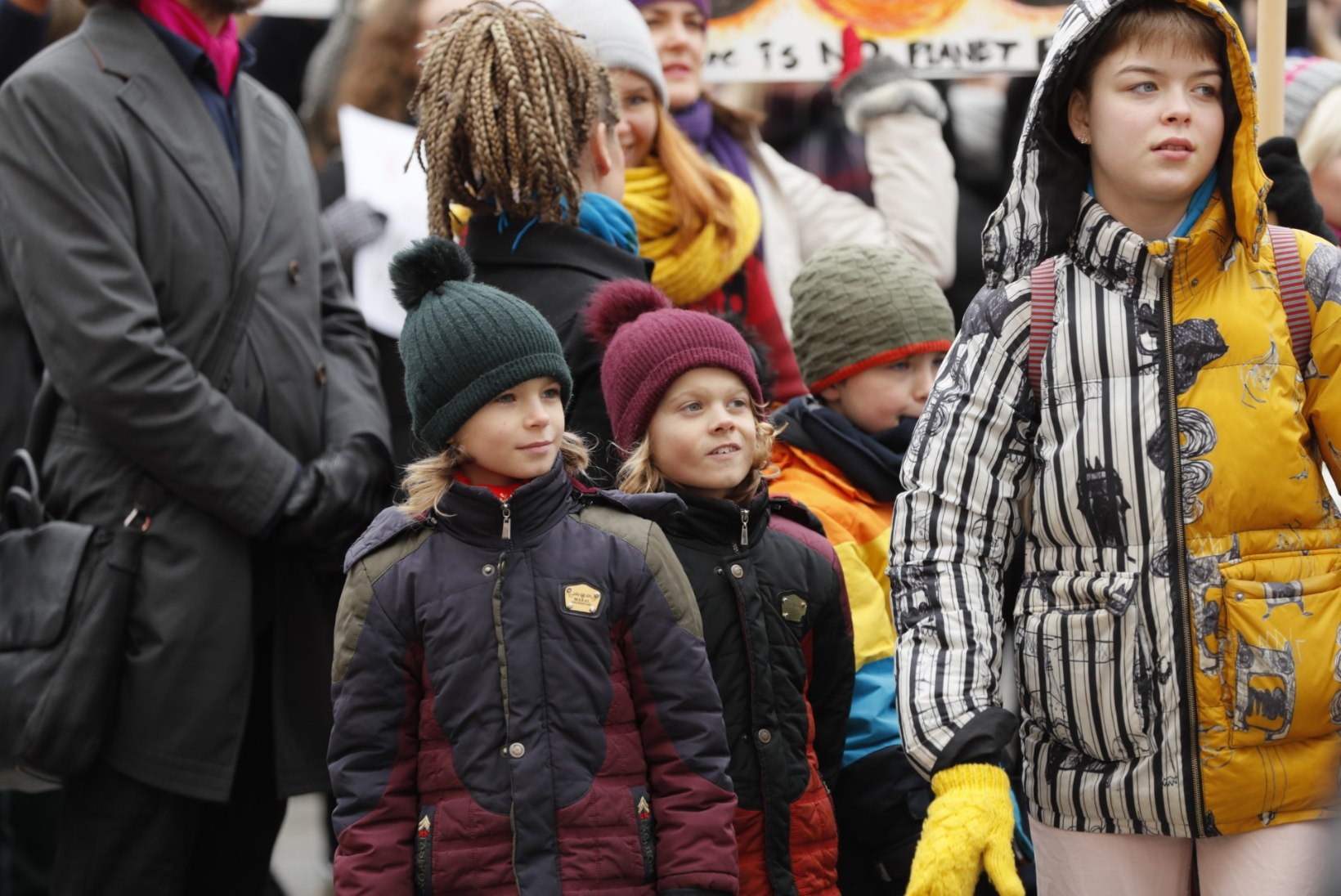 FOTOUUDIS | Lastega Toompeale protestima tulnud Tuuli Roosma: tahan neile uhket tulevikku, mida nad ka kasutada saaks