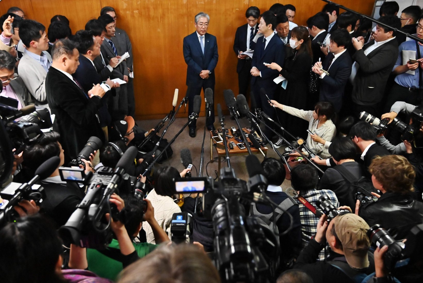 OLÜMPIA EEL: Jaapanit muserdab valus miljoniskandaal