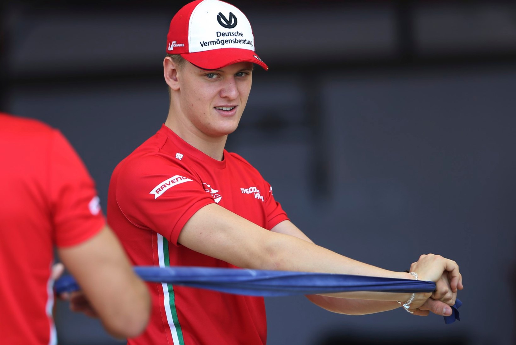 ISA JÄLGEDES: Mick Schumacher pääseb õige pea Ferrari vormel 1 auto rooli