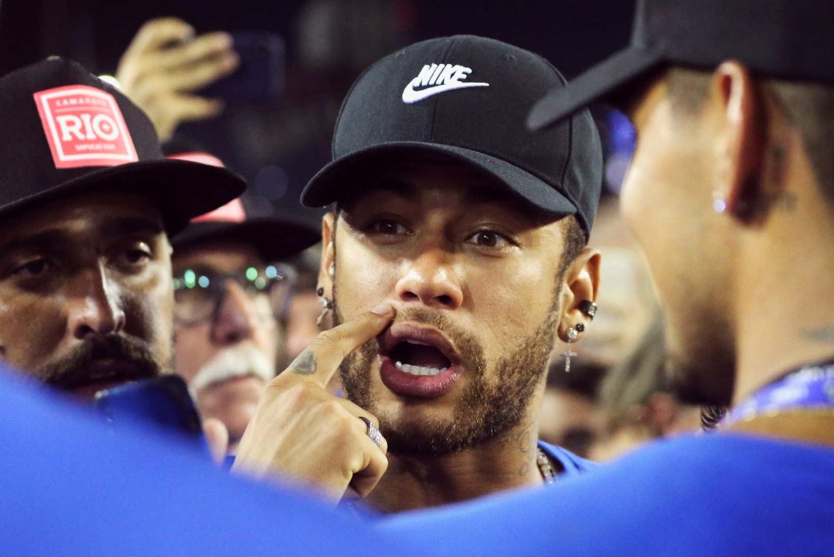 Maruvihane Neymar kohtunikele: minge per**e!