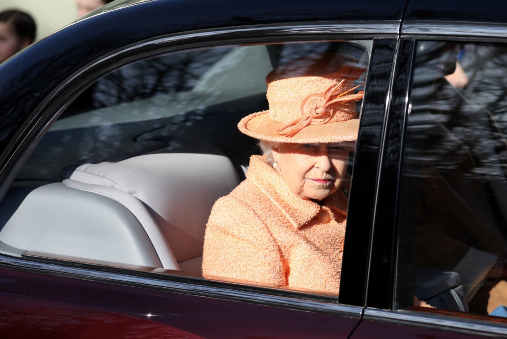 Elizabeth II loobub autojuhtimisest