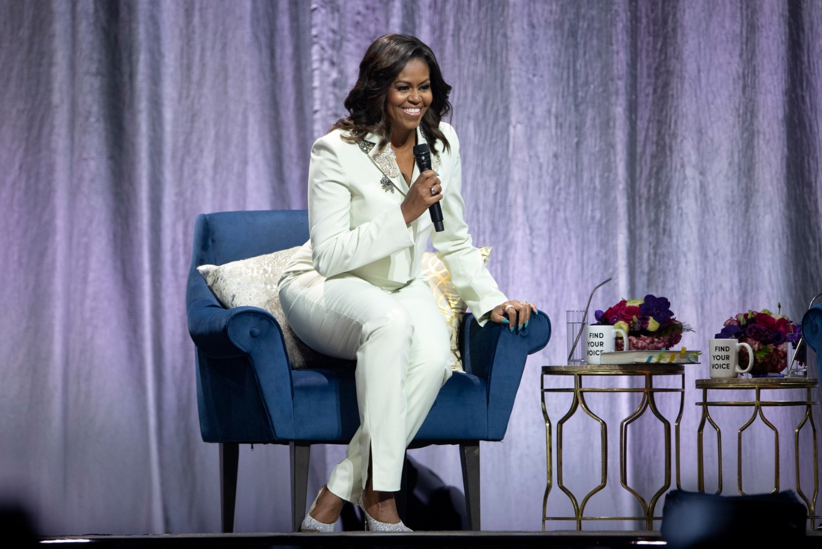 Michelle Obama kandis raamatuturneel kostüümi, mille võid endale hankida ka sina!