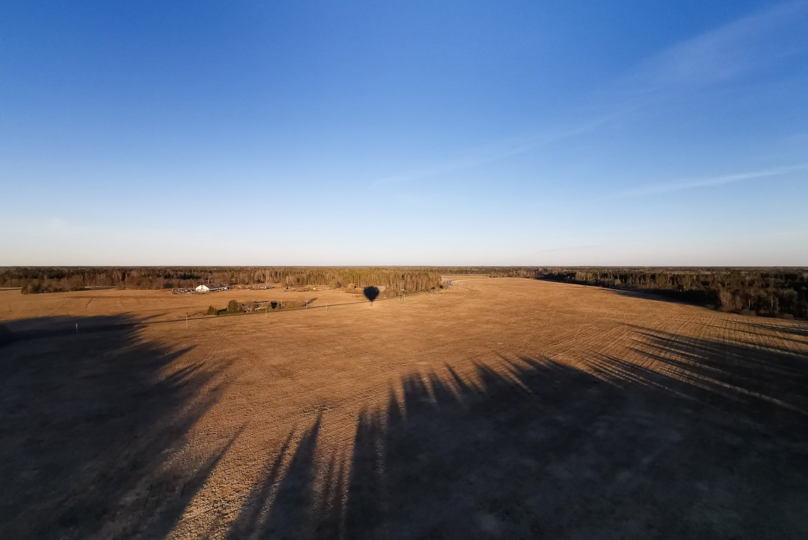 FOTOD | Nutitelefoni kaamera pandi proovile üle 300 meetri kõrgusel