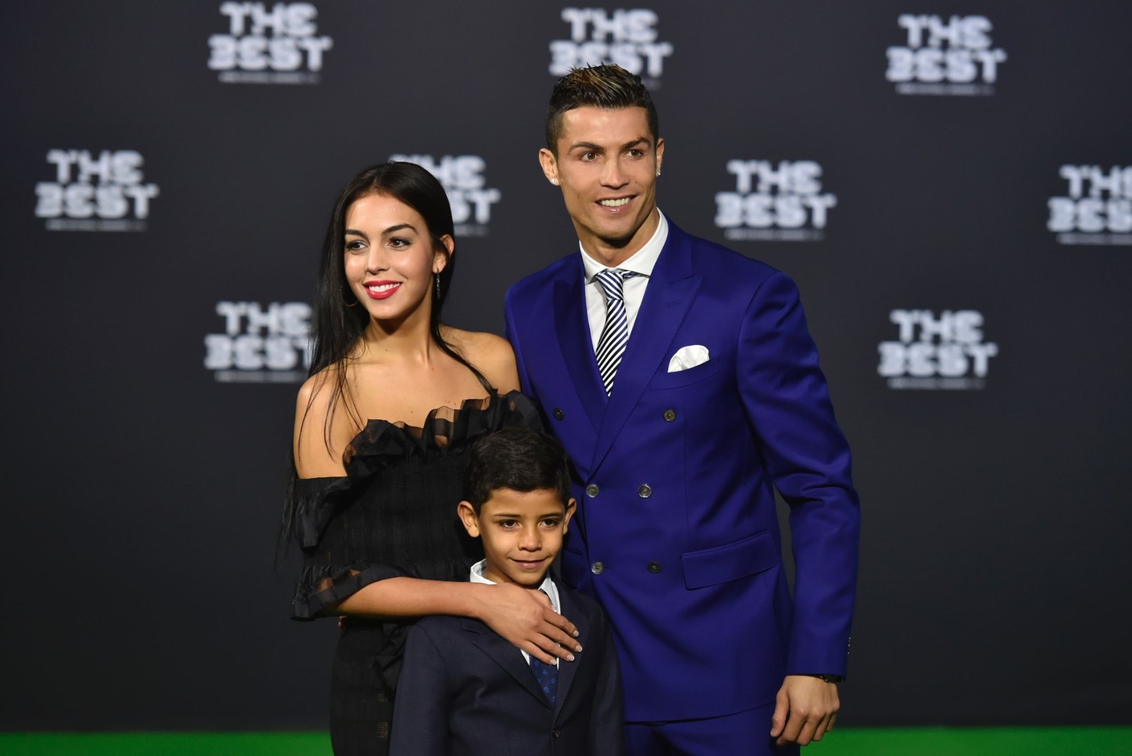 KÄBI EI KUKU KÄNNUST KAUGELE! Ronaldo poeg kõmmutas ühes mängus seitse väravat