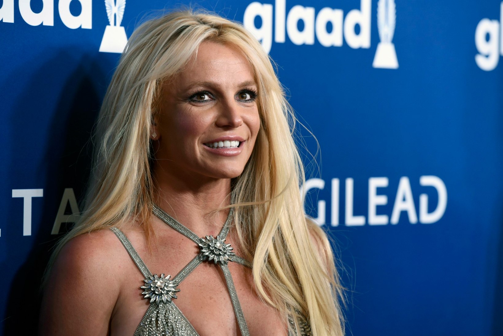 Britney saatis fännidele sõnumi oma tervisliku seisundi kohta