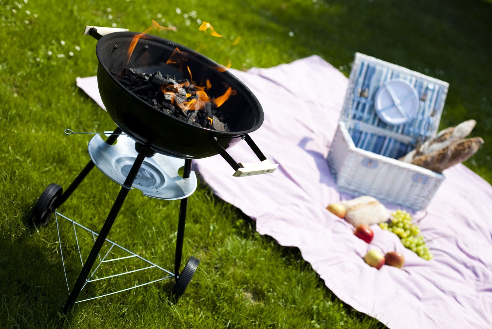 NÄDALAMENÜÜ | 29. aprill–5. mai: pikniku- ja grillieri. Sest värskes õhus maitseb toit paremini!