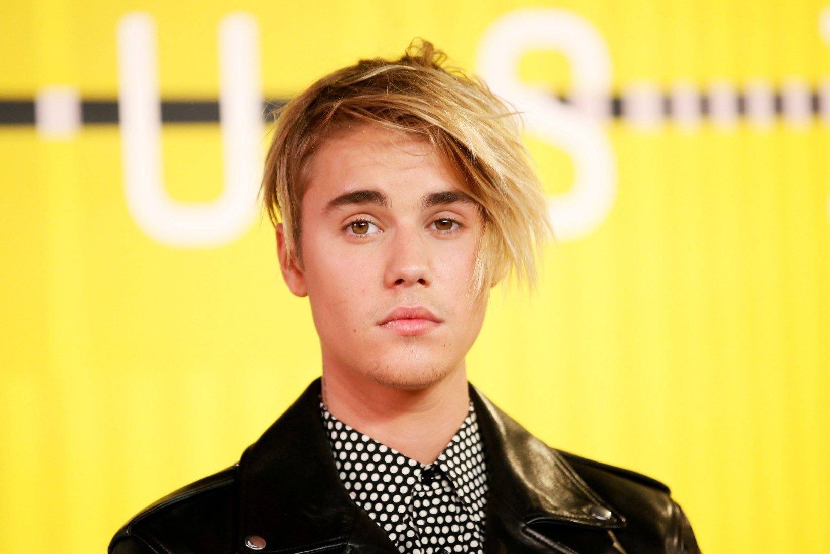 Bieber palub taktitu rasedusnalja eest andestust