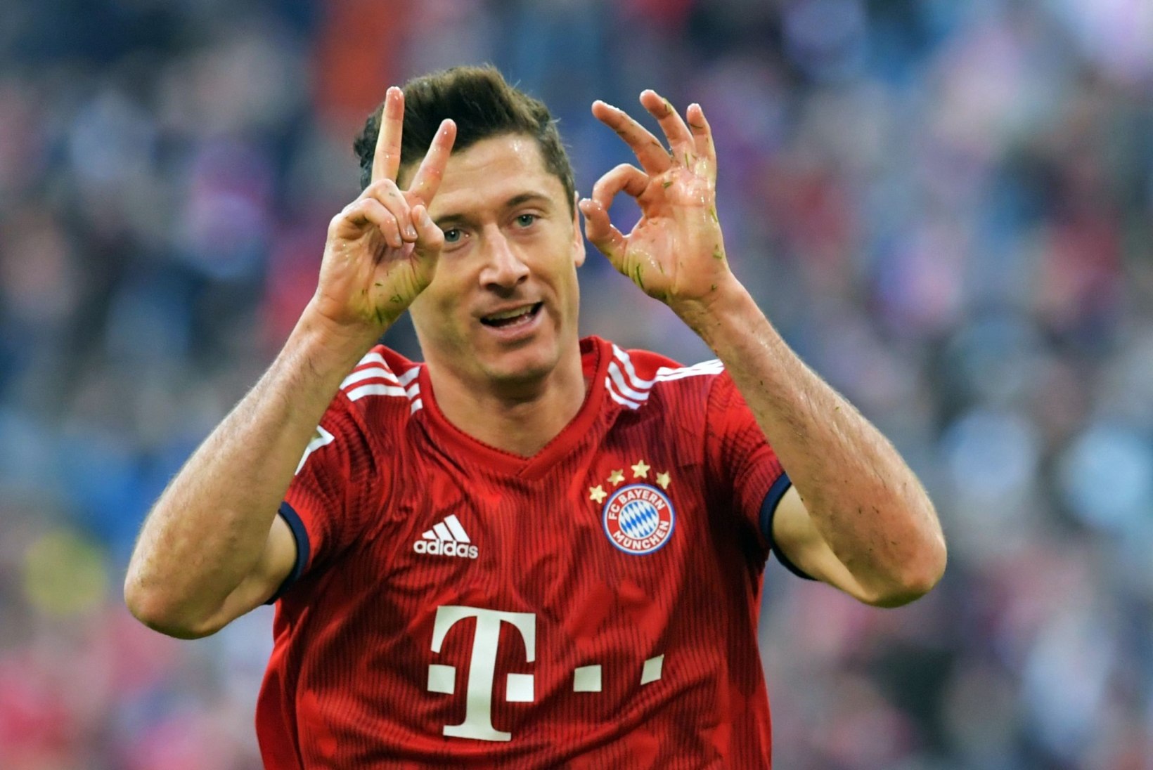 Bayern on tagasi? Lewandowski tegi ajalugu ja Borussiale köeti korralik saun