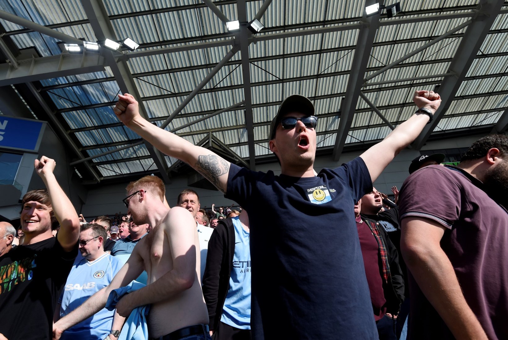 FOTOD | TŠEMPIONID! Manchester City mängis pöidlahoidjate närvidega, kuid meistritiitlit käest ei andnud