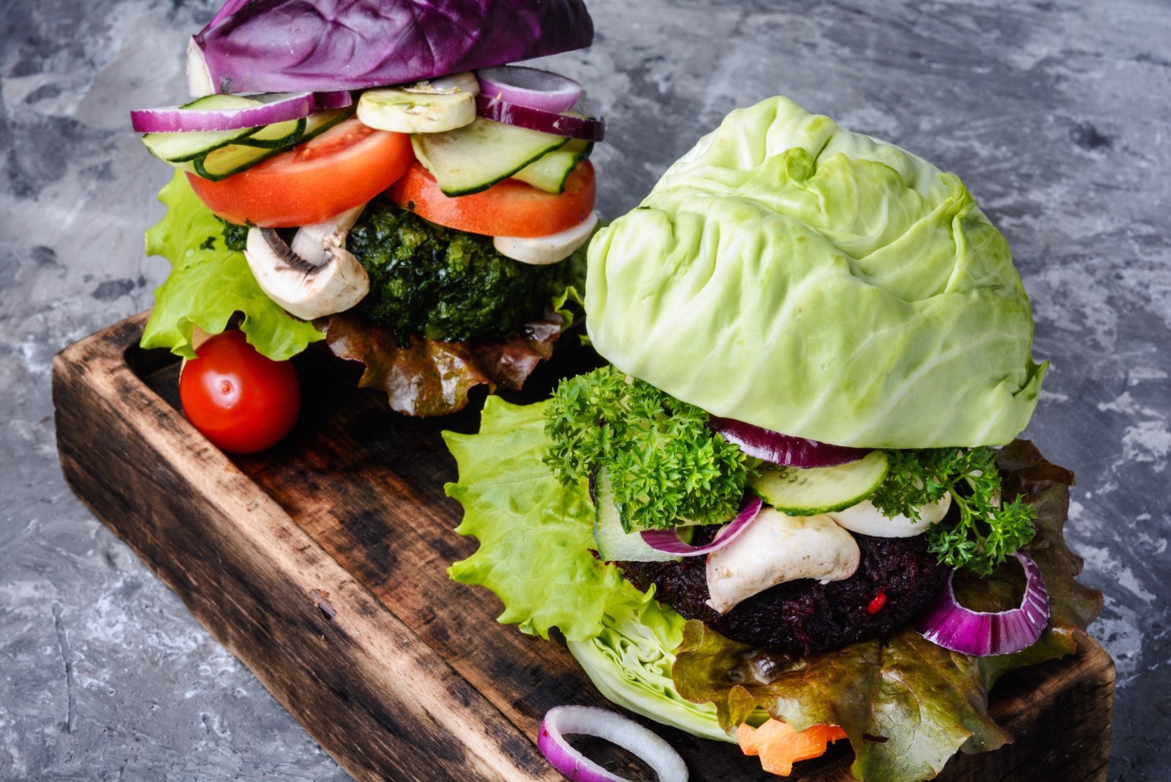VEGANID MURES: sõnad „veganivorst‟ või „taimne burger‟ võivad peagi keelatud olla