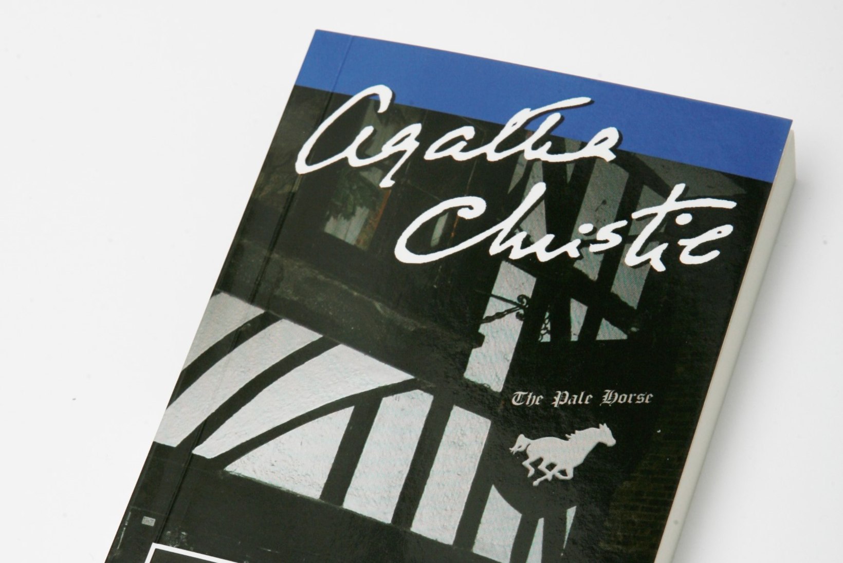 PÄEVA KASUTU FAKT | Agatha Christie raamat päästis väikelapse (aga on lõpetanud ilmselt rohkem elusid)