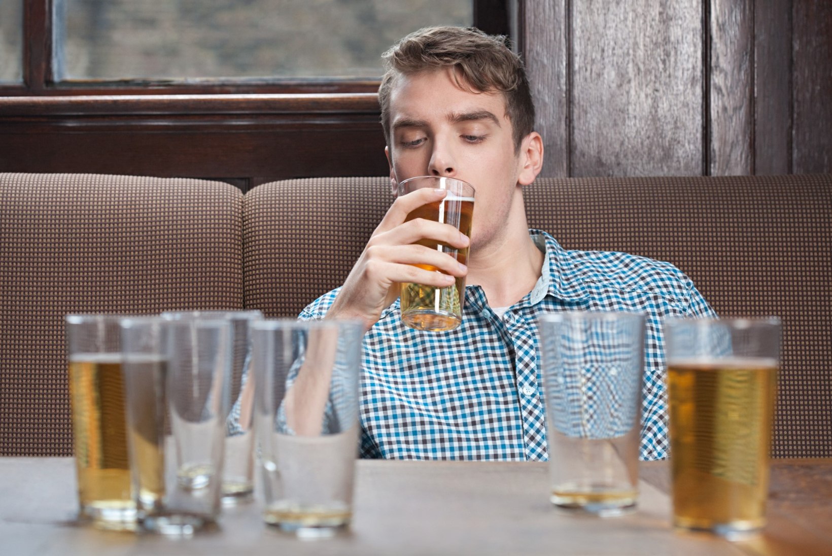 ALKOHOL MEELDIB AINA ENAM? Need neli eluhetke ajavad eriti kergesti jooma