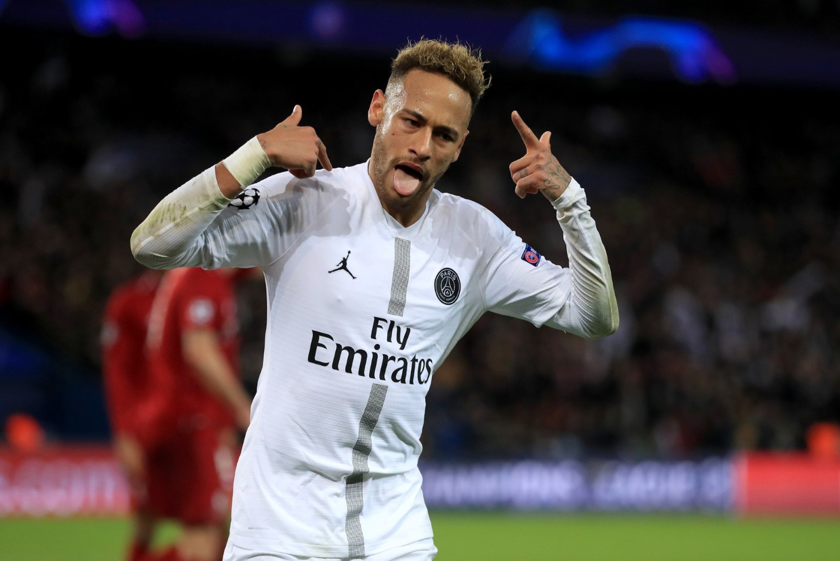 FOTOD | MIS OLEKS KUI... Neymar oli teismelisena ülilähedal Madridi Reali siirdumisele