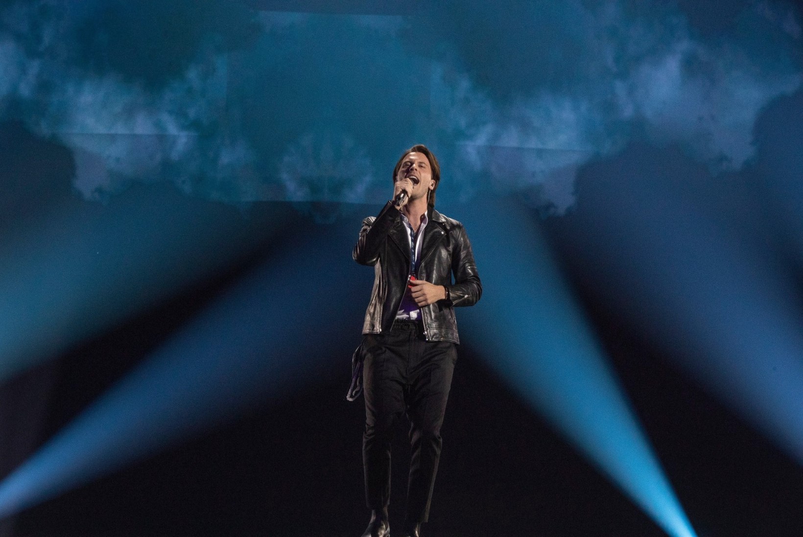 GALERII JA VIDEO | Tomi Rahula Eesti esimesest lavaproovist Eurovisionil: Victoril oli ikka närv sees!