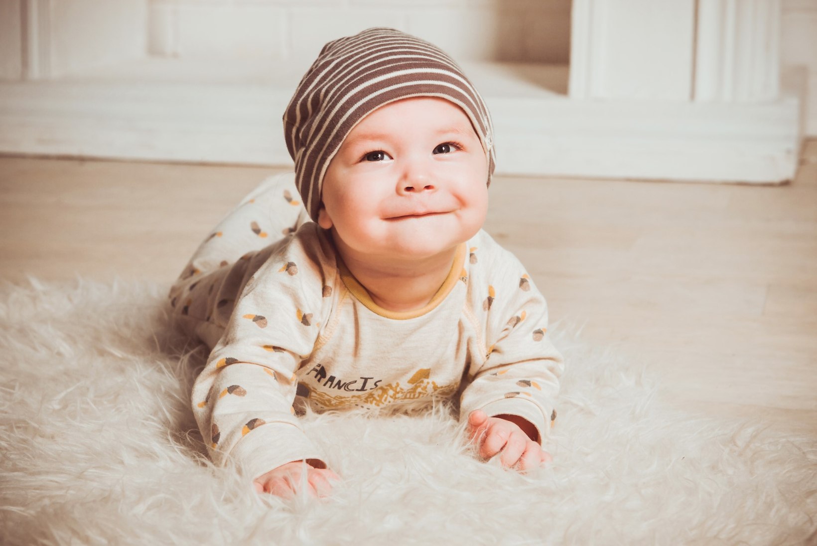 NAISTELEHE BEEBIJUTUD | Esimene aastaring: mida värsked lapsevanemad peaks teadma beebi iga elukuu kohta?