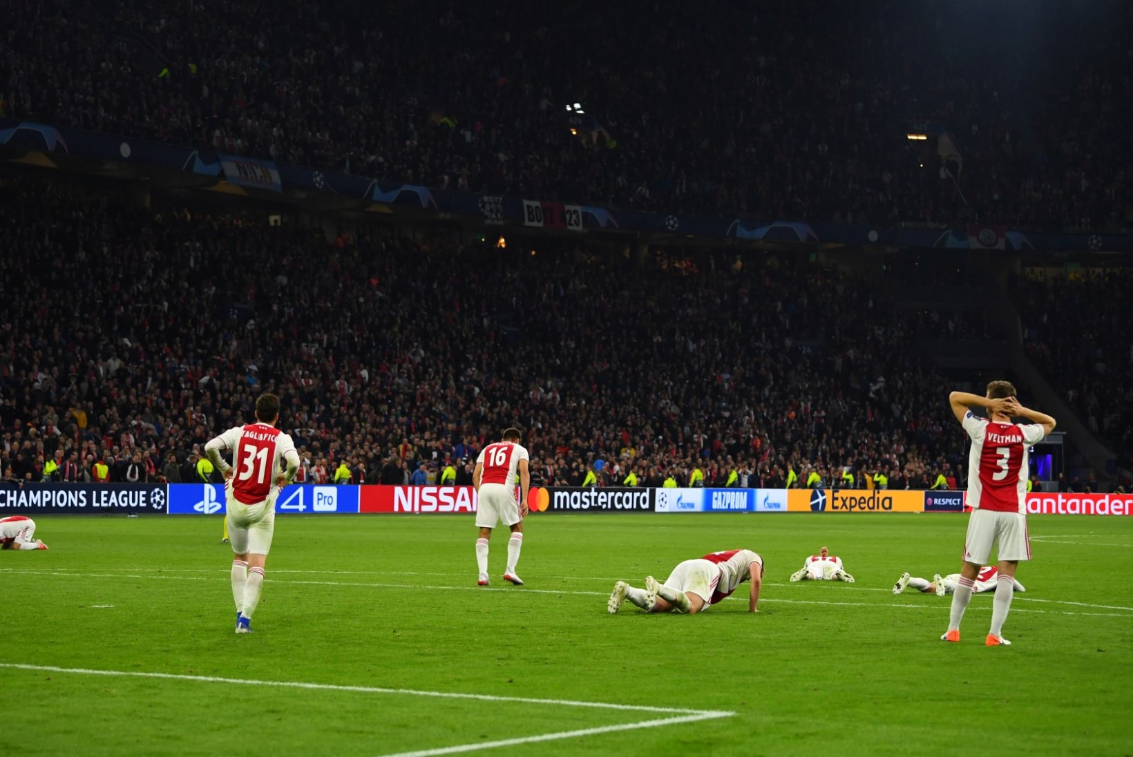 DRAAMA KUUBIS! Sügavast august välja roninud Tottenhami 90+5. minuti värav kukutas Ajaxi