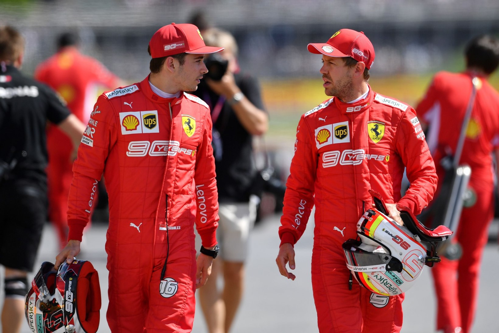 Ferrari sai Kanadas hakkama korraliku pirukaga, tiimijuht palus vabandust