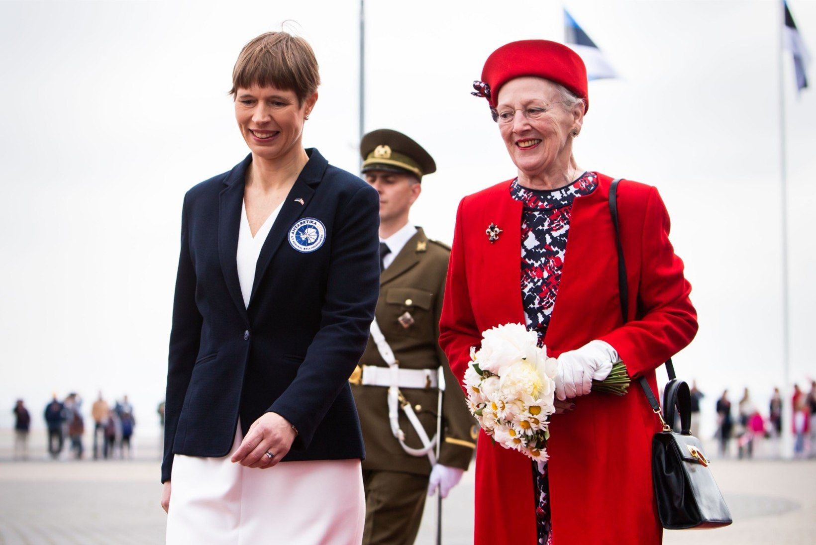 GALERII | UHKE JA SUURSUGUNE: kuninganna Margrethe II kohtus president Kaljulaidiga