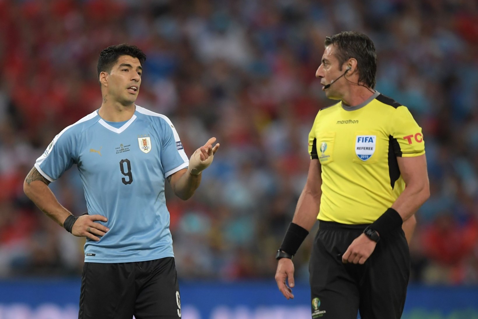 VIDEO | MIDA?! Suarez nõudis Copa Americal penaltit, sest Tšiili väravavaht tõrjus palli käega...