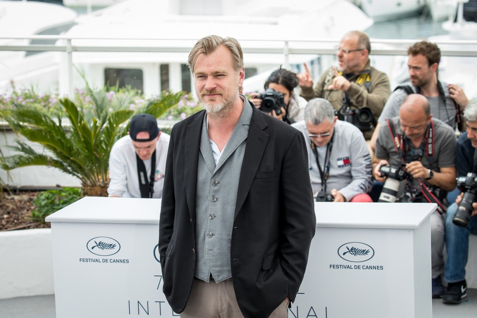 Nolani uue filmi poster viitab fännide sõnul ajas rändamise loole