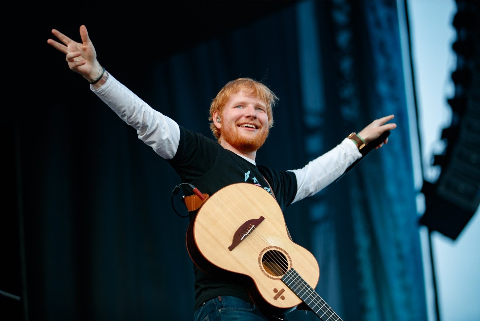GALERII JA VIDEO | Ed Sheeran enne enda tuntuima loo esitamist: kui sa ei tea neid laulusõnu, oled valel kontserdil