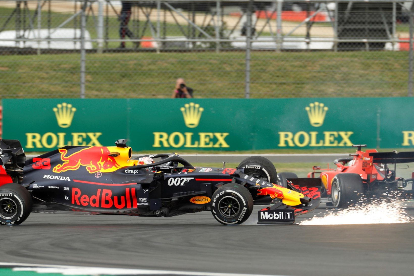 VIDEO | Vettel rammis Verstappenit, Hamilton noppis rekordilise võidu