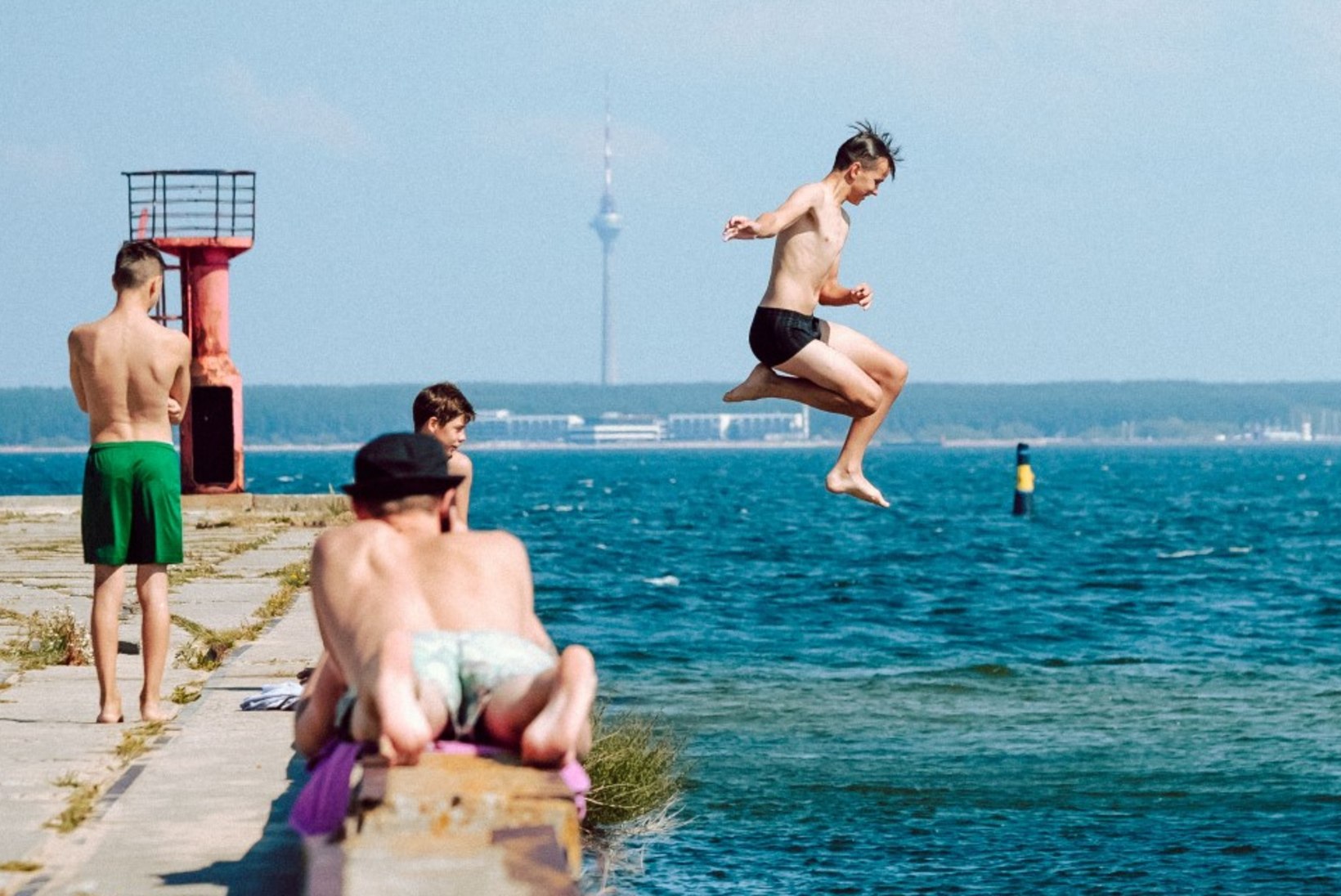 GALERII | NII KUUM ON TUNNE: kuumalaine täitis Tallinna rannad nautlejatega