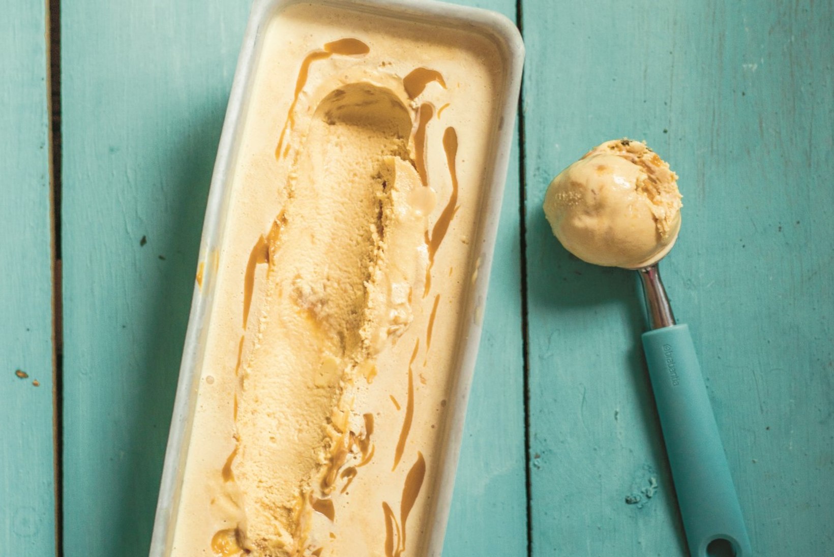 RETSEPT | See ehe koore-karamellijäätis pöörab sind jäädavalt koduse jäätise valmistamise usku!