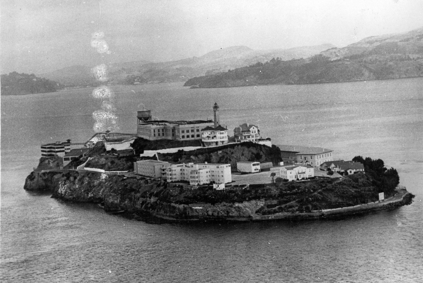 MINEVIKUHETK | 11. august: Alcatrazi saarel avati kurikuulus föderaalvangla